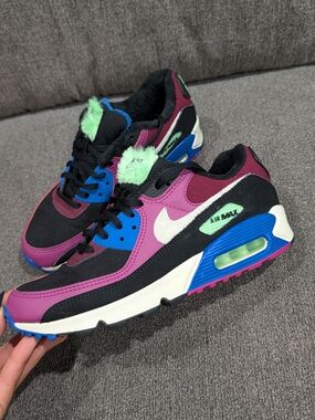 Nike Air Max Style Women's Multicolor Sneakers